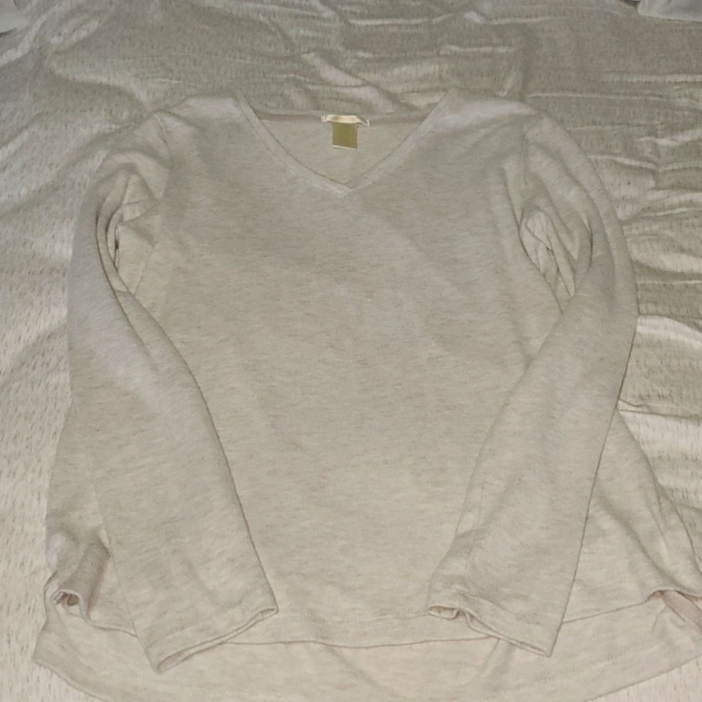 Oversized long sleeve gray shirt. Brand Matty m